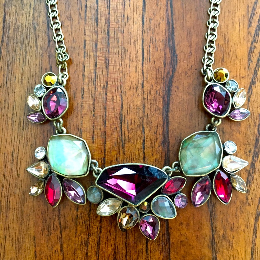 Chloe & Isabel Statement Necklace!!